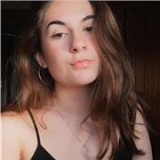 Profesora de inglés básico o medio para niños pequeños